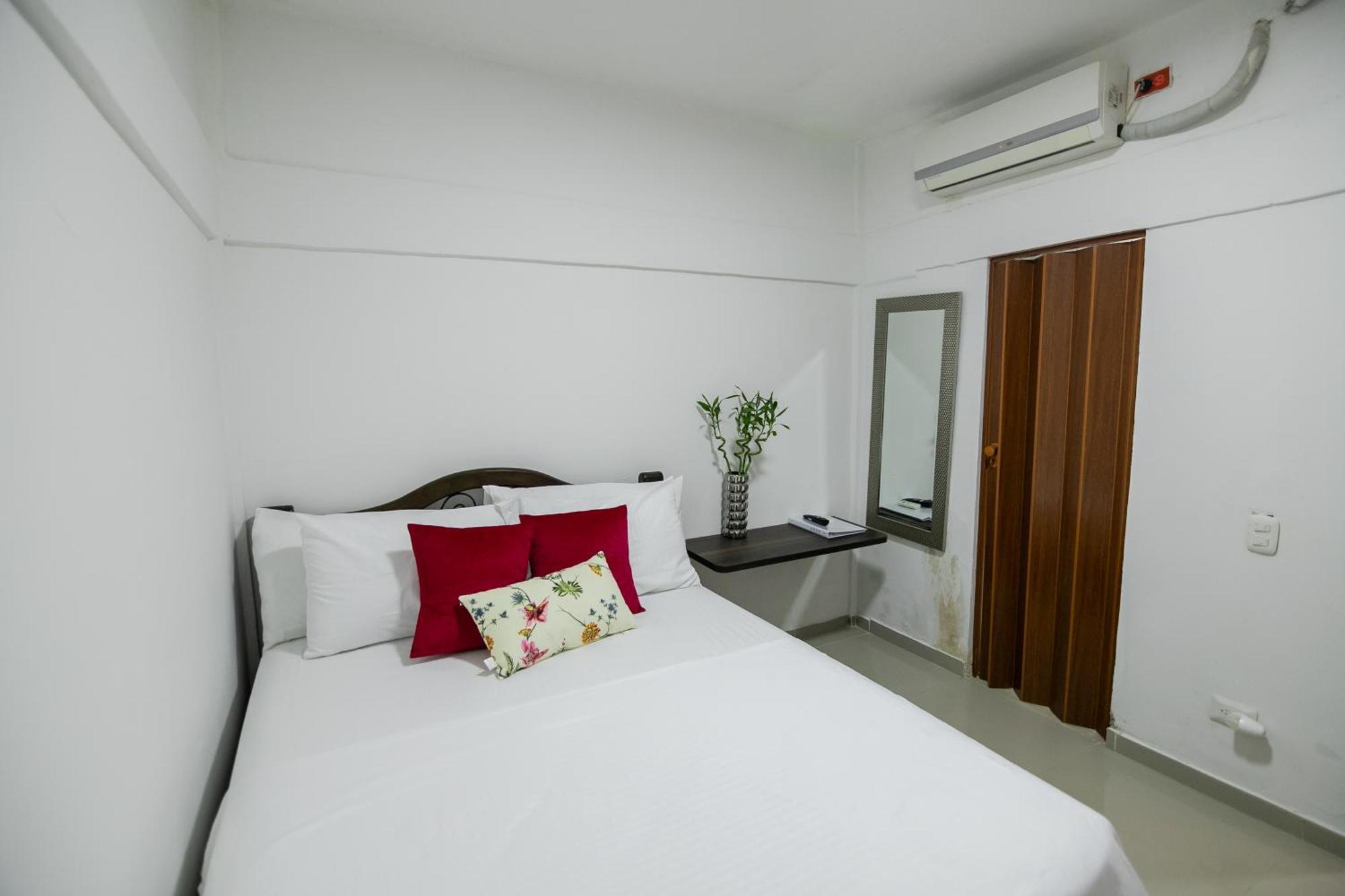 Hospedaje Rosa Blanca Cartagena Exterior foto